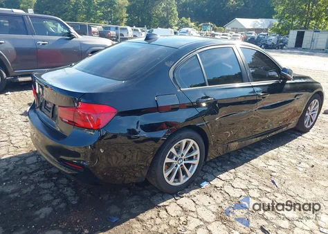 2016 BMW 320I z USA, uszkodzony, nr VIN WBA8E1G59GNU11418
